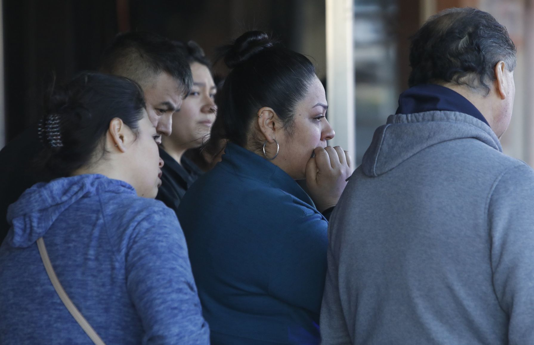 Fire destroys popular Mexican restaurant in Overland